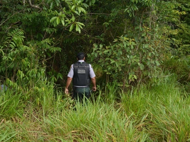 Corpo da jovem foi localizado aps priso de suspeitos que confessaram crime