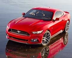 Os motoristas do Mustang conversvel vo gostar do teto feito com tecido isolante multicamadas