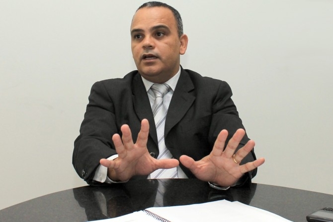 Auditor-geral, José Alves alerta servidores sobre