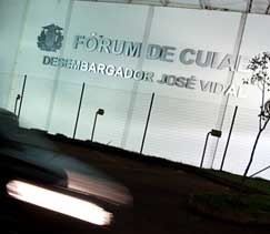 O julgamento aconteceu no Tribunal do Júri da Comarca de Cuiabá e resultou na condenação de dois réus