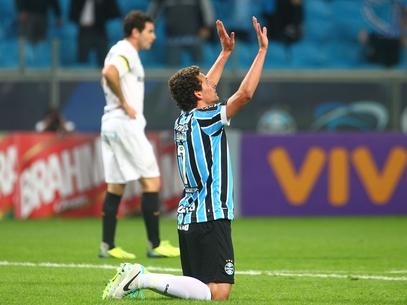 Na mira do Palmeiras, Elano pode deixar o Grmio