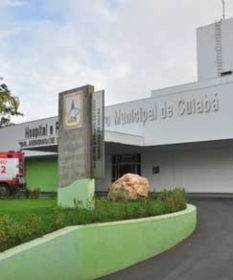 A adolescente reconheceu o balconista dentro do Pronto Socorro, de Cuiabá, onde os dois eram atendidos