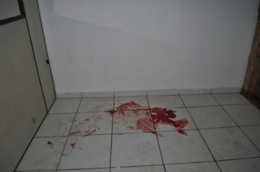 Local onde o corpo de Baby ficou até a chegada do rabecão para fazer o transporte até o IML