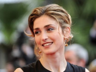 Julie Gayet, 41 anos, apontada pela revista Closer como amante do presidente francs