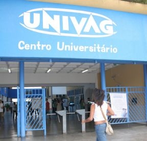 Advogada do Univag pediu reconsideração de parte de decisão temendo espantar alunos e surgir risco de falência; magistrada aceita pedido