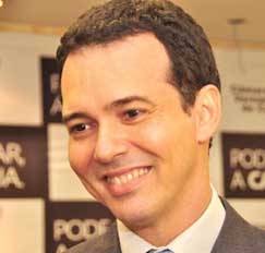 Lúdio Cabral afirma que partido aguardará até 25 de março a inscrição de candidaturas ao governo. Escolha final ocorrerá em maio