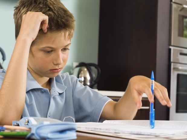 Escolas deveriam focar na identificao precoce dos que tm dificuldade com a leitura, acredita especialista