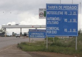 MT-130, única rodovia entregue á iniciativa privada está cheia de buracos e não dispõe dos serviços prometidos em 2011