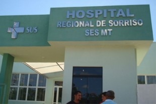 Mulher de 25 anos foi encaminhada ao Hospital Regional após a clínica não dispor de equipamentos necessários