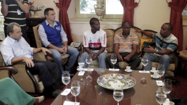 A famlia de Cludia com o governador Srgio Cabral 