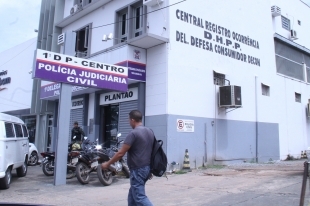 A Delegacia de Homicdio diz que PM foi assassinado e no houve latrocnio