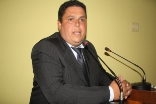 Pelo crime de homicídio, o juiz determinou pena de 14 de reclusão em regime fechado ao vereador Wanderson Pinto.