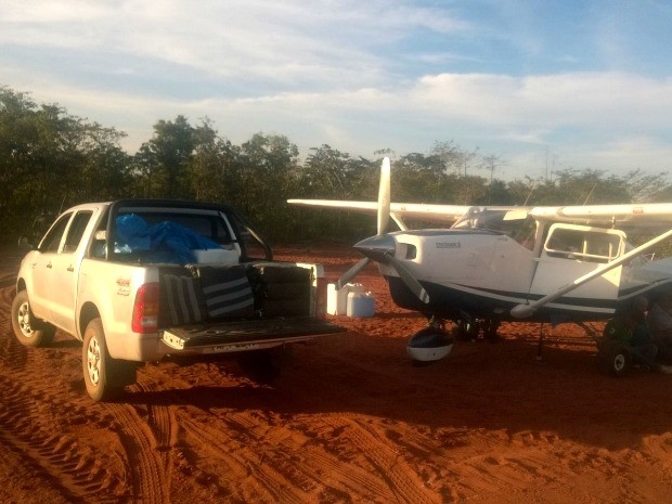 ​Avio carregado com droga foi avistado prestes a pousar em pista clandestina perto de Poxoro, segundo a PF. Material foi descarregado em veculo posicionado na pista.