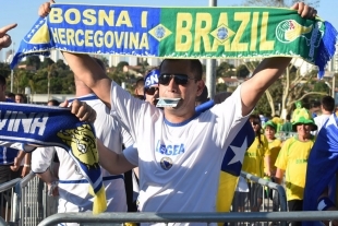 Jornalistas reclamaram da sensao de insegurana e do entorno da Arena, ainda inacabado